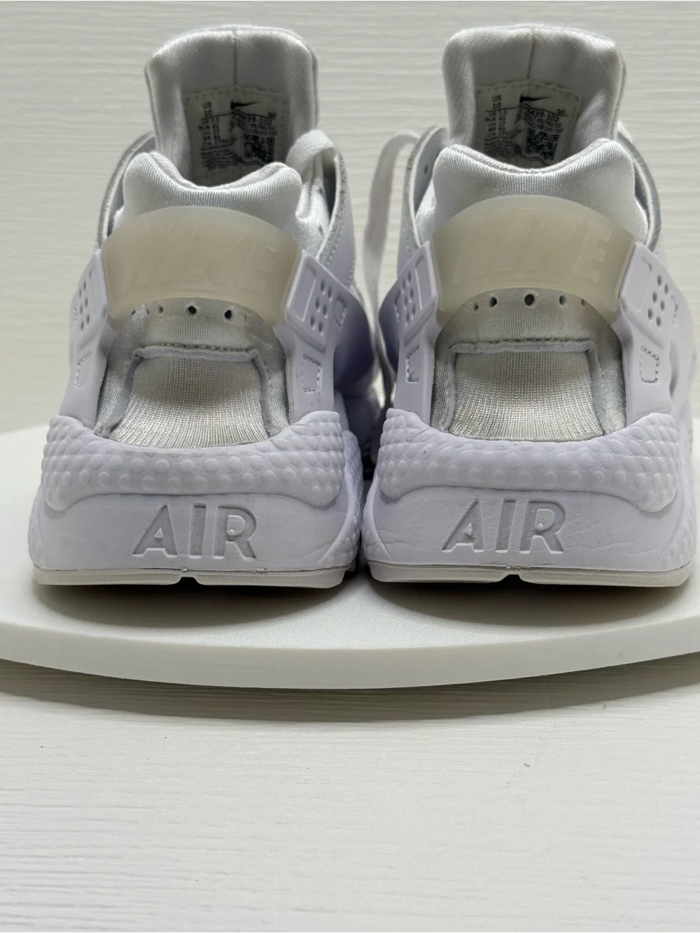 Nike Air Huarache Run Women's Size 10 Running Shoes Triple White *Worn once